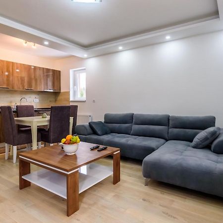 Apartmani “Lazar” I “Lena” Копаоник Екстериор снимка